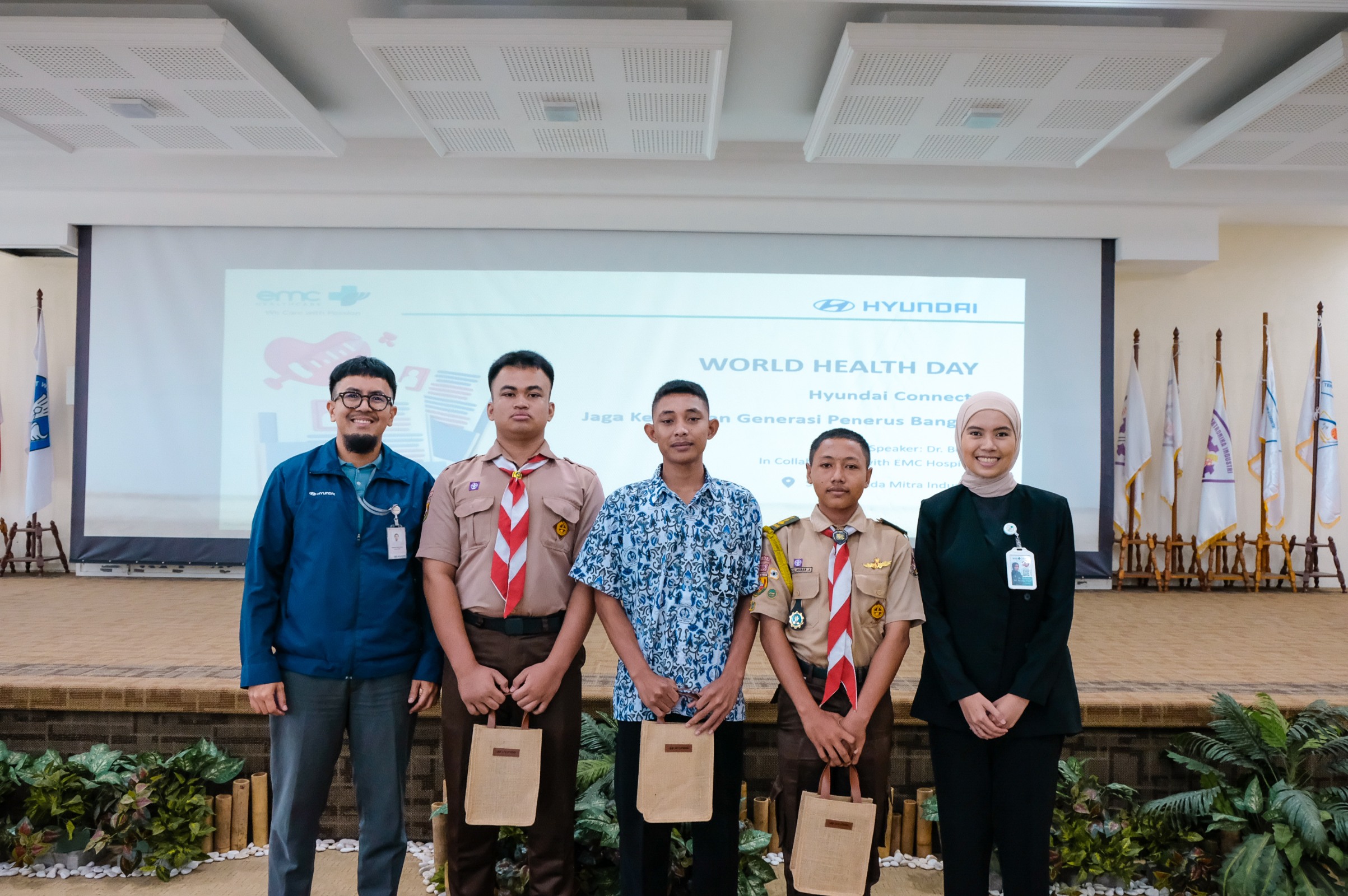 Hyundai Gelar Seminar dan Pemeriksaan Kesehatan untuk Pelajar di Lingkungan Pabrik
